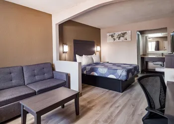 SureStay Hotel by Best Western Olathe hotel thumbnail 8