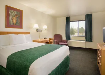 Travelodge by Wyndham Alpine hotel thumbnail 4