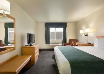 Travelodge by Wyndham Alpine hotel thumbnail 6