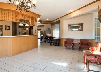 Apple Tree Inn, SureStay Collection by Best Western hotel thumbnail 2