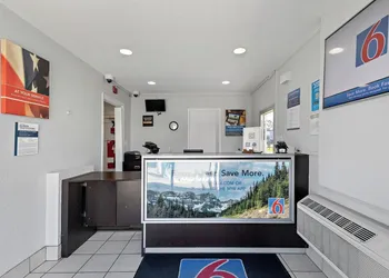 Motel 6 San Diego, CA - North hotel thumbnail 5
