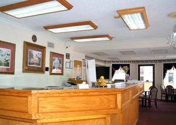 Red Carpet Inn hotel thumbnail 4