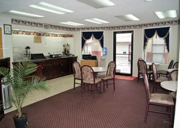 Red Carpet Inn hotel thumbnail 6