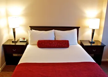 The Plaza Hotel Downtown, Trademark Collection by Wyndham hotel thumbnail 8