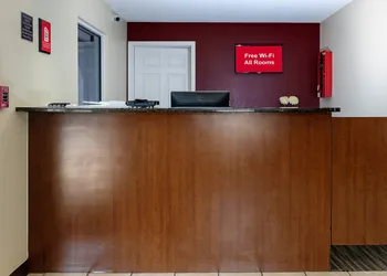 Red Roof Inn Defuniak Springs hotel thumbnail 3