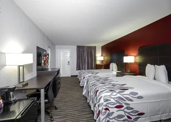 Red Roof Inn Defuniak Springs hotel thumbnail 6