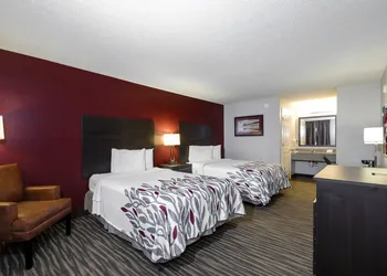 Red Roof Inn Defuniak Springs hotel thumbnail 7