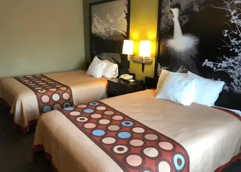 Super 8 by Wyndham LaGrande hotel thumbnail 5