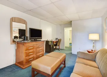 Key Largo Inn hotel thumbnail 6