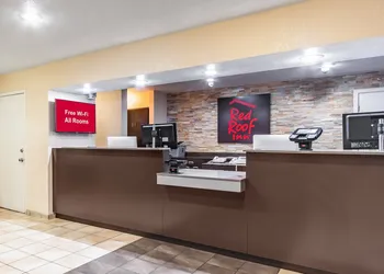 Red Roof Inn Phoenix - Midtown hotel thumbnail 3