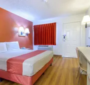 Motel 6 Phoenix, AZ - Airport - 24th Street hotel detail image 4