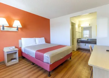 Motel 6 Phoenix, AZ - Airport - 24th Street hotel thumbnail 5