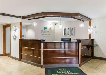 Quality Inn & Suites Arden Hills - Saint Paul North hotel thumbnail 3