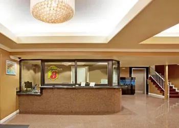 Super 8 by Wyndham Los Angeles Downtown hotel thumbnail 4