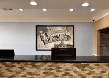 Super 8 by Wyndham Galveston hotel thumbnail 4