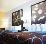 Super 8 by Wyndham Galveston hotel detail image 7