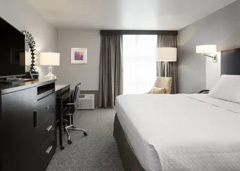 Crowne Plaza Chicago SW - Burr Ridge by IHG hotel thumbnail 4