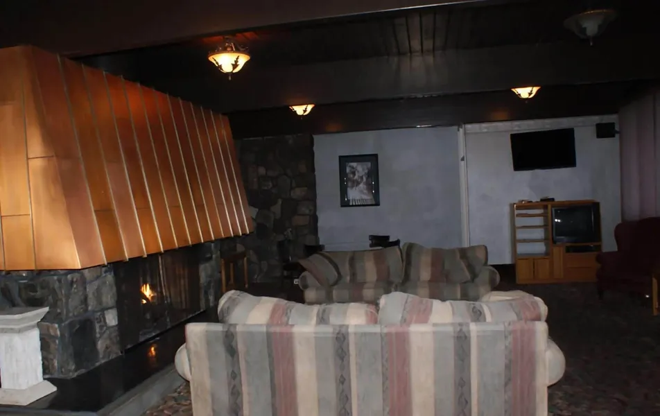 Burntwood Hotel hotel detail image 2