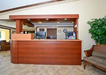 Americas Best Value Inn & Suites Warren Detroit hotel thumbnail 4