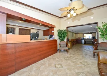 Americas Best Value Inn & Suites Warren Detroit hotel thumbnail 5