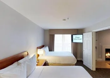 Chase Suites Hotel Brea-Fullerton hotel thumbnail 5