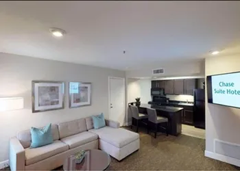 Chase Suites Hotel Brea-Fullerton hotel thumbnail 6