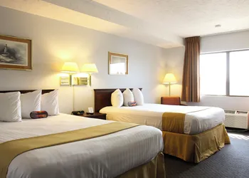 Clover Island Inn hotel thumbnail 5