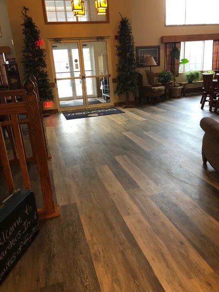 Boarders Inn & Suites by Cobblestone Hotels - Fayette hotel detail image 2