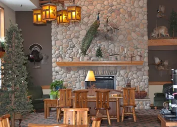 Boarders Inn & Suites by Cobblestone Hotels - Fayette hotel thumbnail 5