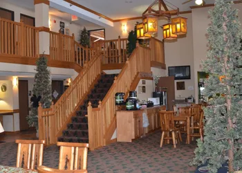 Boarders Inn & Suites by Cobblestone Hotels - Fayette hotel thumbnail 6