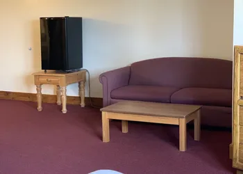White Buffalo hotel thumbnail 8
