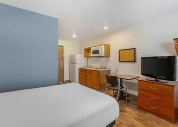 Extended Stay America Select Suites - Akron - South hotel thumbnail 4