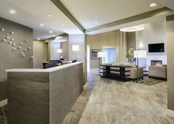 DoubleTree by Hilton Hotel Laurel hotel thumbnail 5