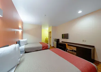 Motel 6 Rhome, TX hotel thumbnail 7