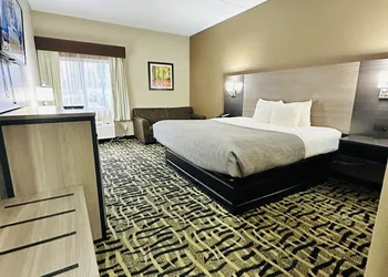 Quality Inn Rochester West hotel thumbnail 8