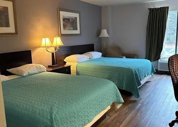 Lawrenceville Inn hotel thumbnail 2