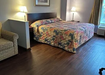Lawrenceville Inn hotel thumbnail 4