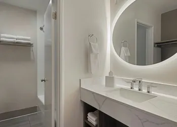 FOUND Hotels, Santa Barbara, Series by Marriott hotel thumbnail 7