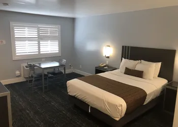 Pacific Inn hotel thumbnail 7