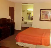 Trade Winds Central Inn hotel detail image 7