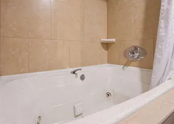Royal Sun Hotel & Suites hotel thumbnail 6
