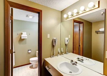 Western Inn hotel thumbnail 6