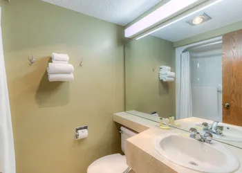 Western Inn hotel thumbnail 7