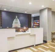 La Quinta Inn & Suites by Wyndham DC Metro Capital Beltway hotel detail image 4