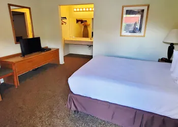 Magnuson Hotel Ely hotel thumbnail 5