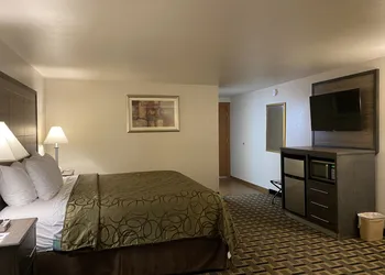 Motel In The Pines hotel thumbnail 5