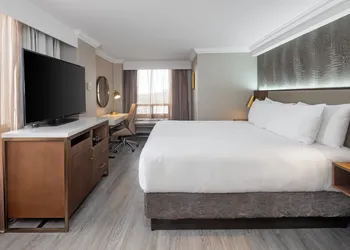 Crowne Plaza Toronto Airport by IHG hotel thumbnail 6