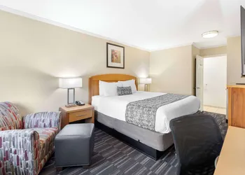 Best Western Plus Ontario Airport & Convention Center hotel thumbnail 6