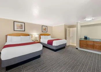 Best Western Plus Ontario Airport & Convention Center hotel thumbnail 7