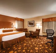 Best Western Plus Suites Hotel Coronado Island hotel detail image 7